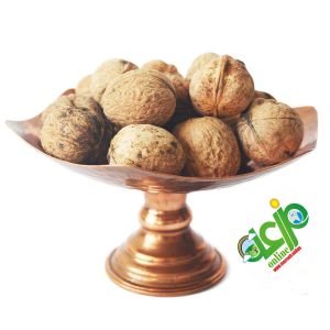 گردو با پوست وارداتی